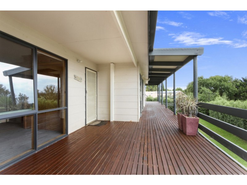 12 Neals Road, Metung VIC 3904