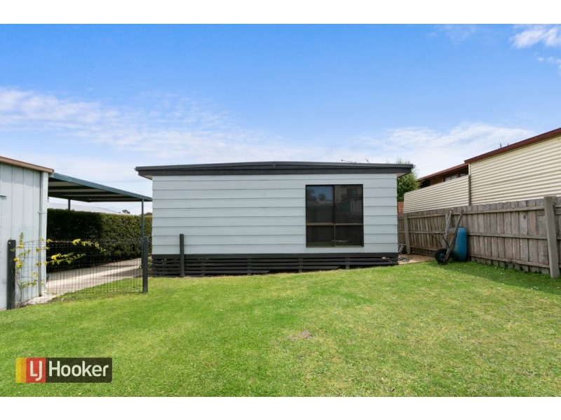 18 Panoramic Drive, Lakes Entrance VIC 3909