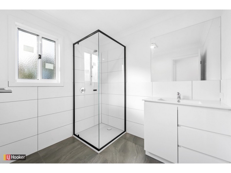 2/32 Point Road, Kalimna VIC 3909