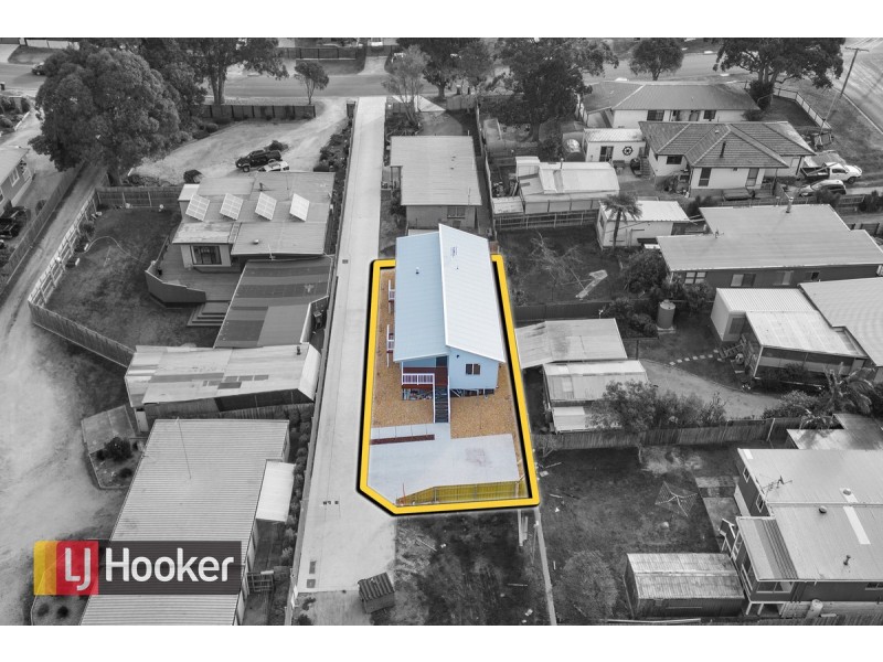 2/32 Point Road, Kalimna VIC 3909