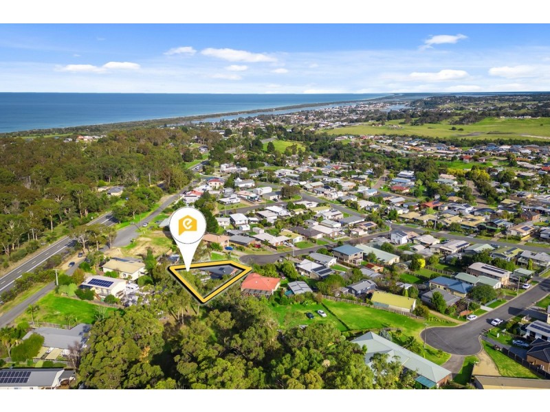 15 Ocean Court, Lakes Entrance VIC 3909