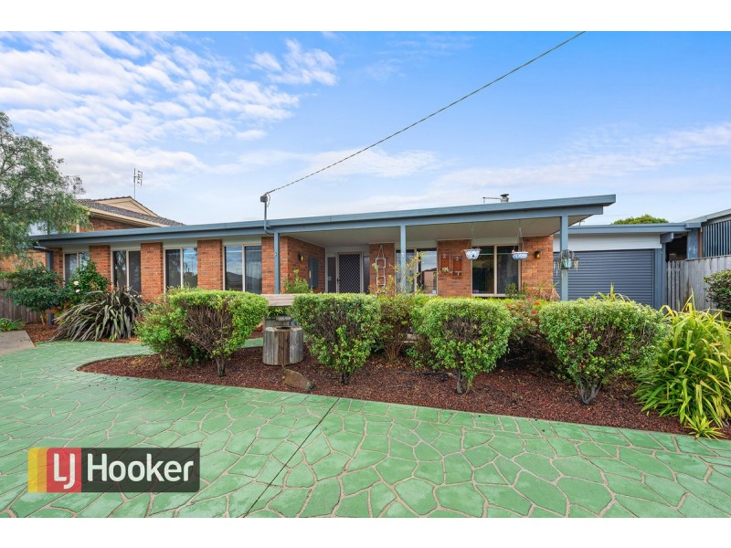 23 Periwinkle Drive, Lakes Entrance VIC 3909