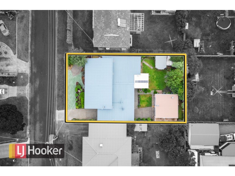 23 Periwinkle Drive, Lakes Entrance VIC 3909