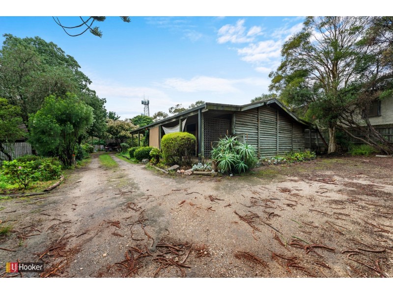 19 Lookout Road, Kalimna VIC 3909