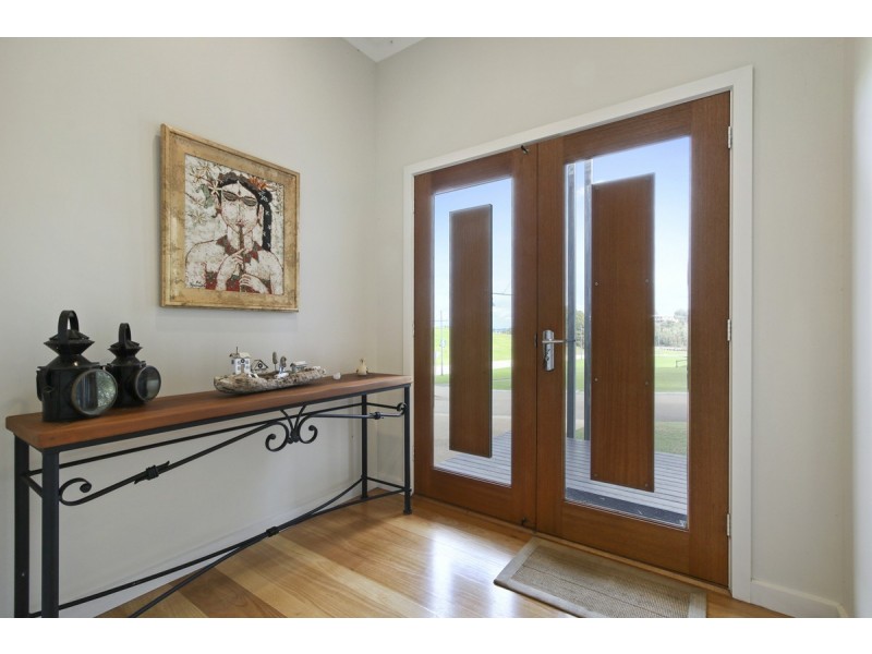 23 The Sanctuary, Metung VIC 3904