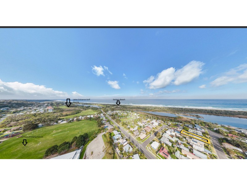 8 Fish Street, Lakes Entrance VIC 3909