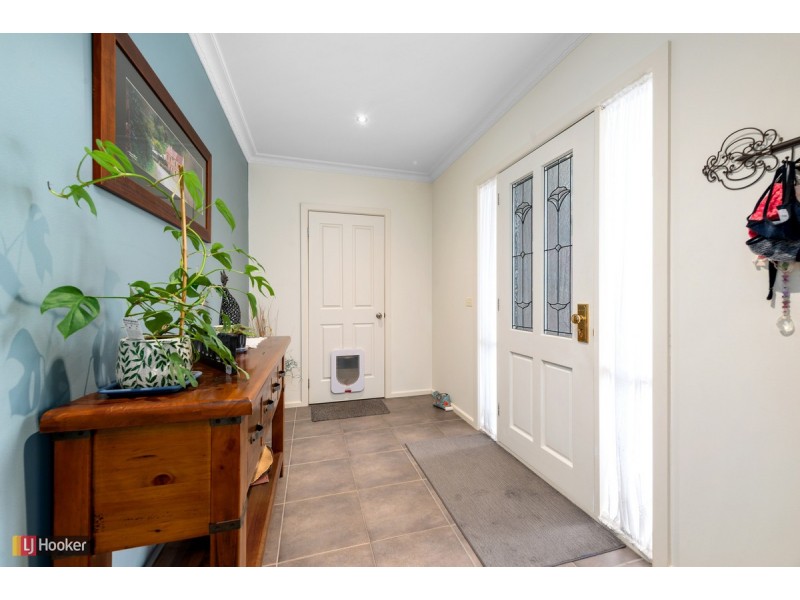 25 Tranquil Court, Lakes Entrance VIC 3909