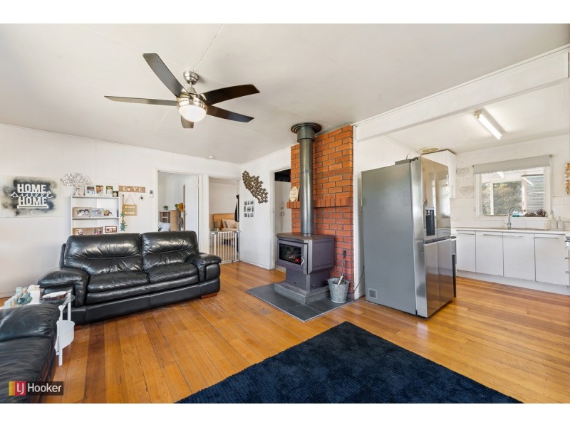 18 Bulmer Street, Lake Tyers Beach VIC 3909