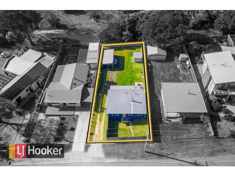 18 Bulmer Street, Lake Tyers Beach VIC 3909