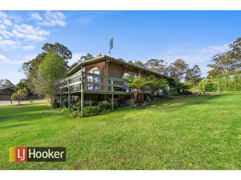 15 Secomb Close, Lakes Entrance VIC 3909