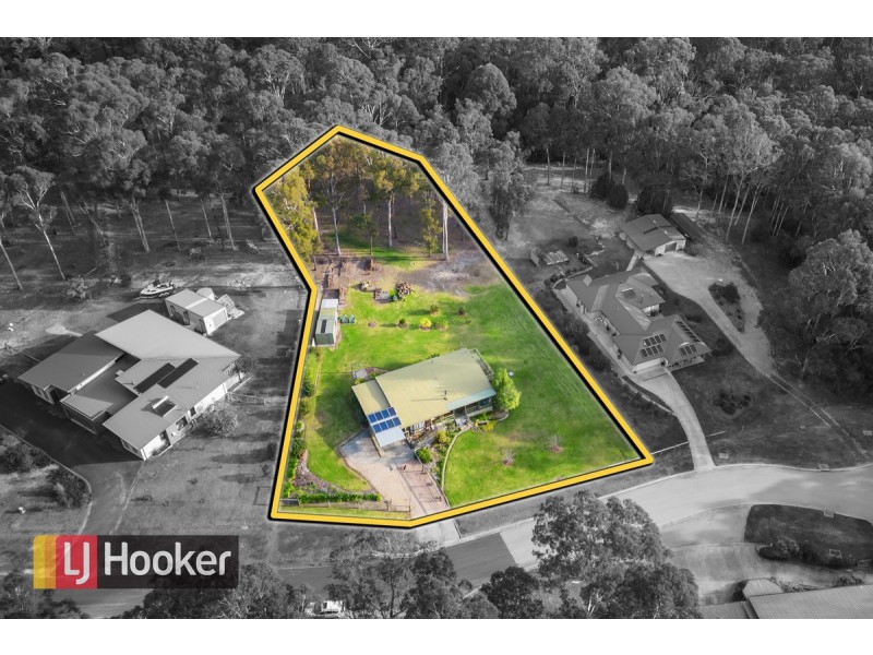 15 Secomb Close, Lakes Entrance VIC 3909