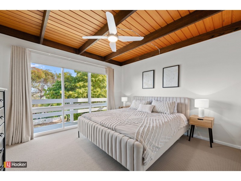 3 Uplands Avenue, Lakes Entrance VIC 3909