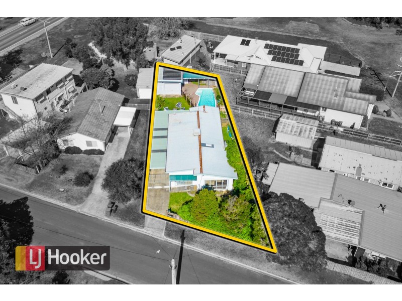 4 Jetty Road, Lakes Entrance VIC 3909