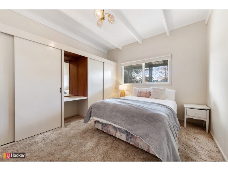 4 Jetty Road, Lakes Entrance VIC 3909