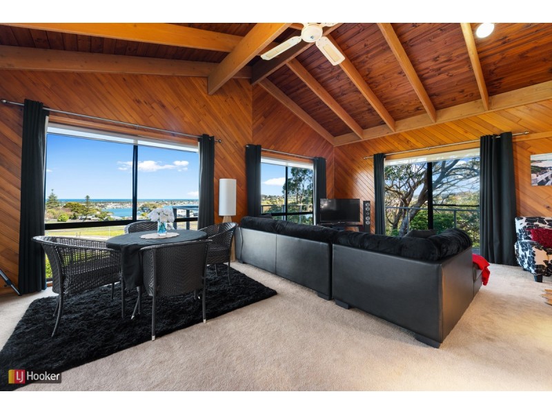 63 O’Neills Road, Lakes Entrance VIC 3909