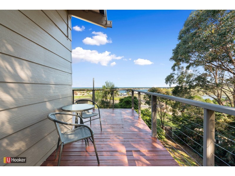 63 O’Neills Road, Lakes Entrance VIC 3909