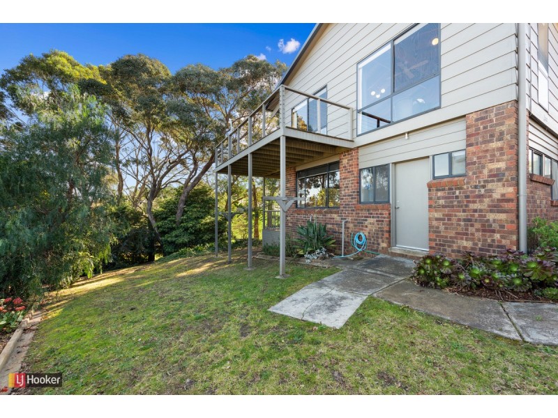 63 O’Neills Road, Lakes Entrance VIC 3909