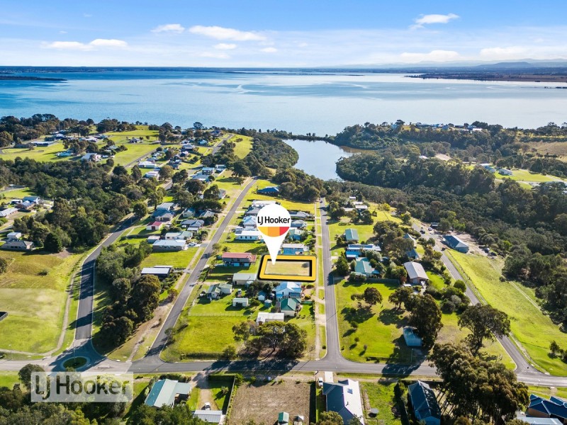 7 Magpie Avenue, Metung VIC 3904
