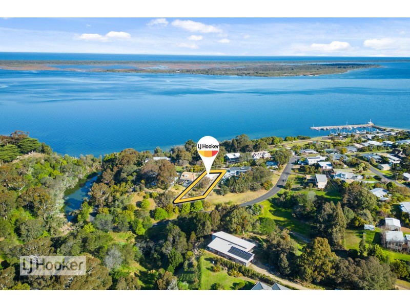 9 Lake Grove, Metung VIC 3904