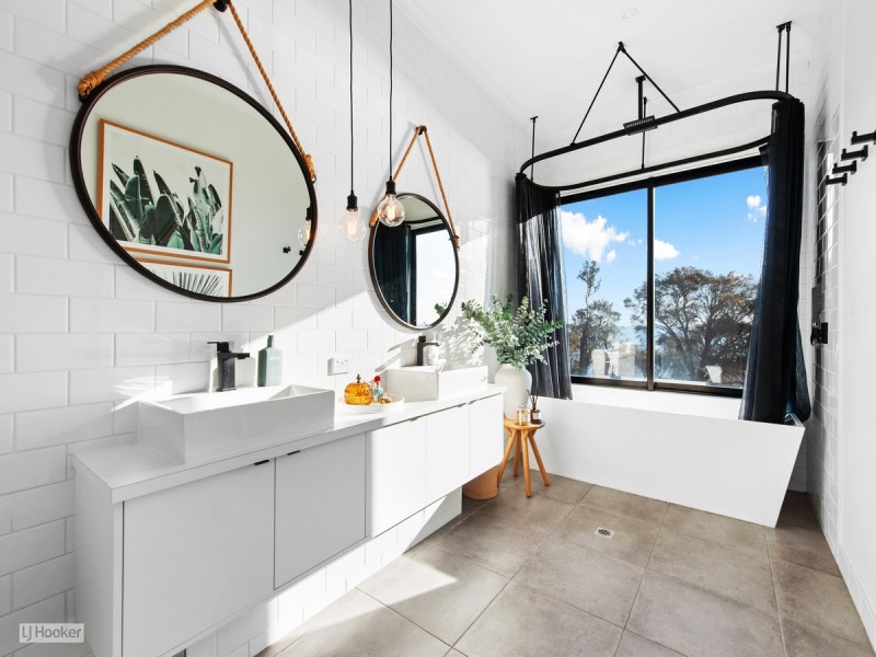 16 Lands End Grove, Metung VIC 3904