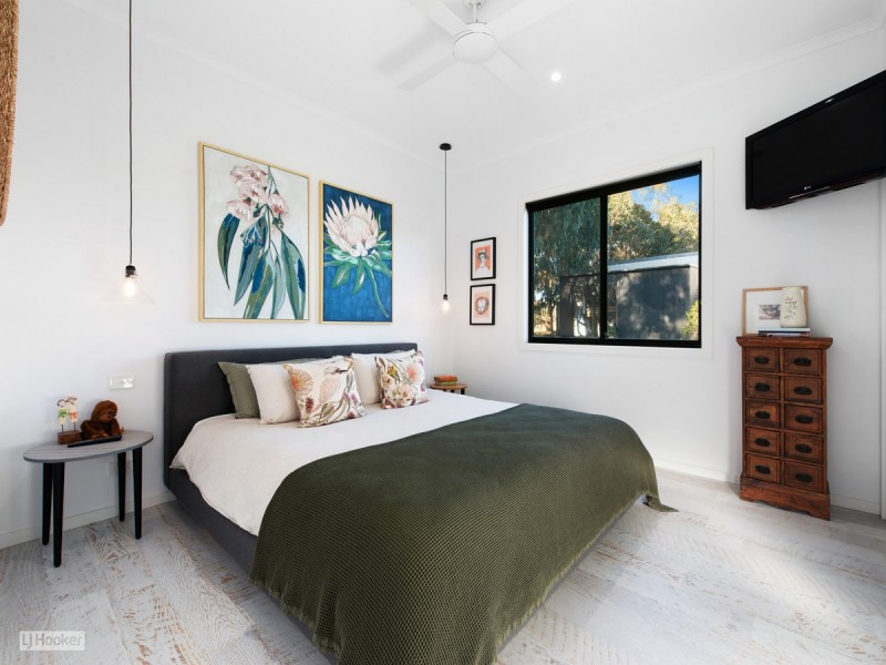 16 Lands End Grove, Metung VIC 3904