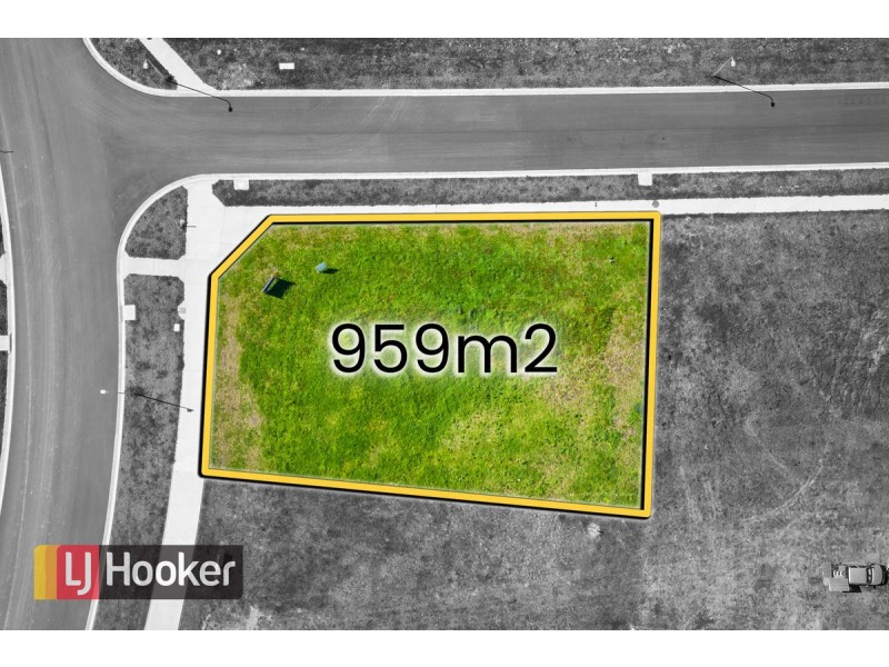 4 Lochard Terrace, Lakes Entrance VIC 3909