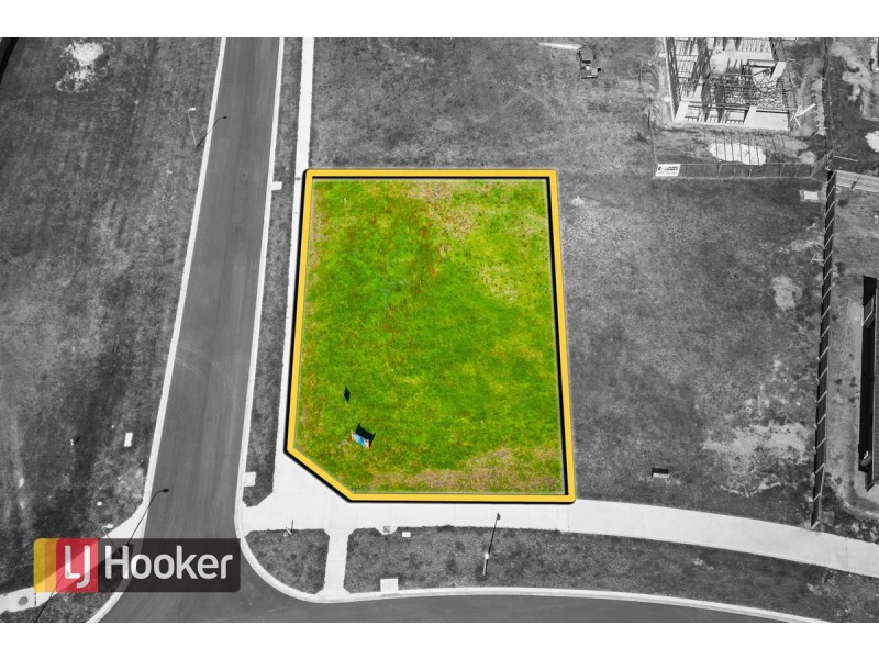 4 Lochard Terrace, Lakes Entrance VIC 3909