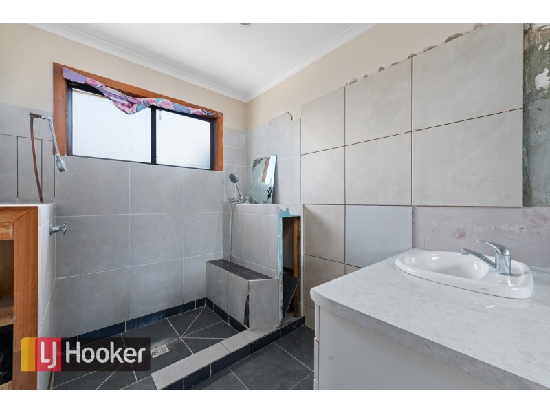 7 Alexandra Avenue, Kalimna VIC 3909