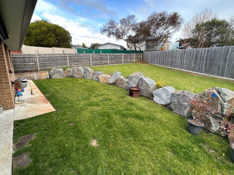 10 Margaret Court, Kalimna VIC 3909