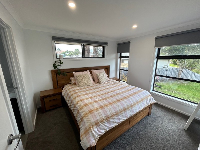 10 Margaret Court, Kalimna VIC 3909