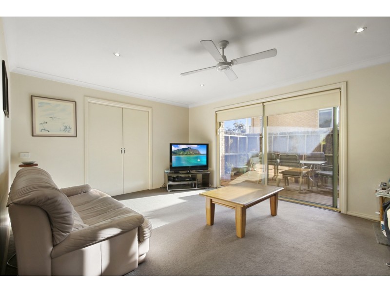 3/4 Broome Street, Lakes Entrance VIC 3909