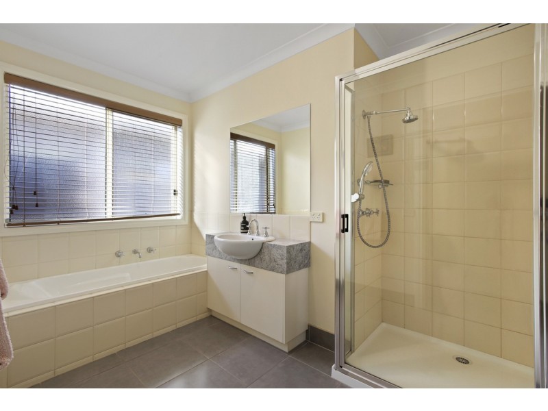 3/4 Broome Street, Lakes Entrance VIC 3909