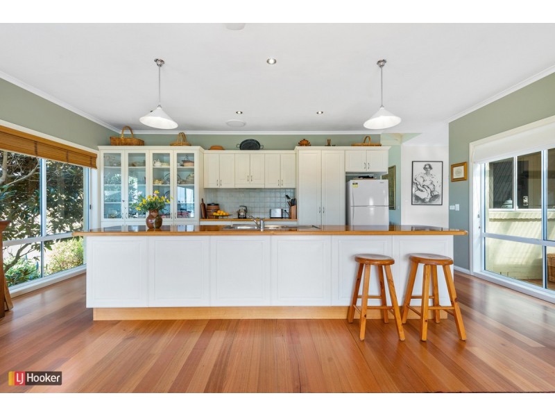 55 Lakeside Drive, Lake Tyers Beach VIC 3909