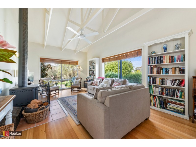 55 Lakeside Drive, Lake Tyers Beach VIC 3909