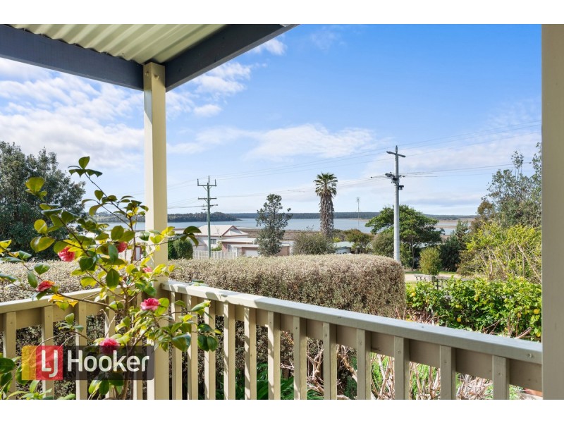 55 Lakeside Drive, Lake Tyers Beach VIC 3909