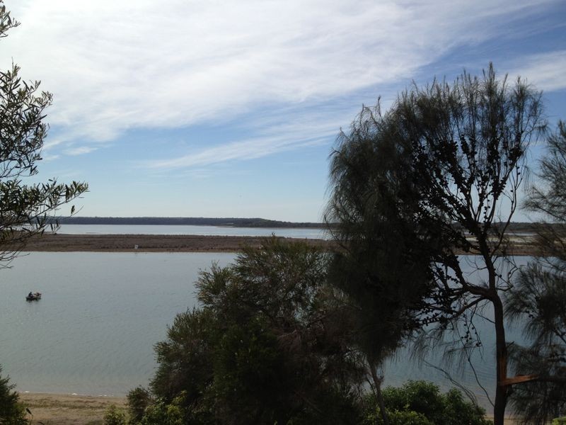 74 Lakeside Drive, Lake Tyers Beach VIC 3909