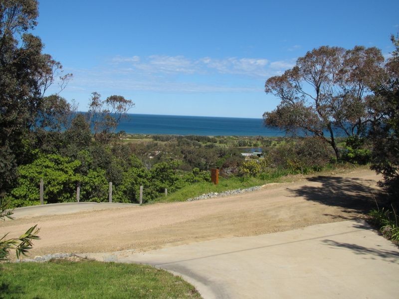 24 Gay Street, Lakes Entrance VIC 3909