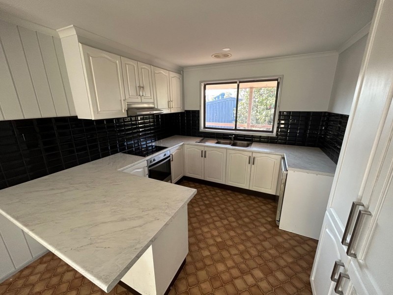 16 Mist Street, Lakes Entrance VIC 3909