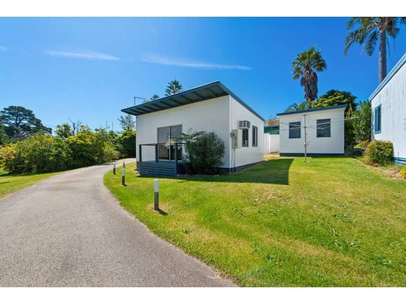 1/15 Lyrebird Court, Lakes Entrance VIC 3909