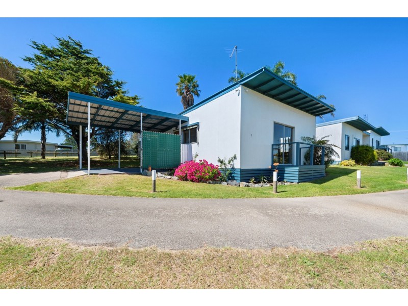 1/15 Lyrebird Court, Lakes Entrance VIC 3909