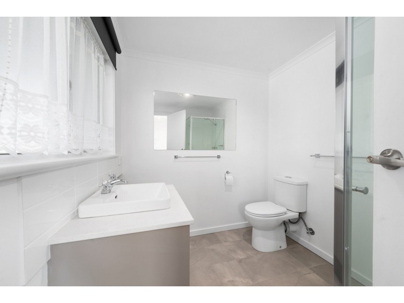 1/15 Lyrebird Court, Lakes Entrance VIC 3909