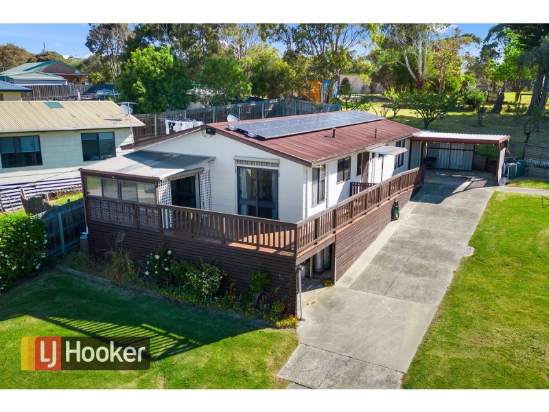 6-8 Ozone Crescent, Lakes Entrance VIC 3909