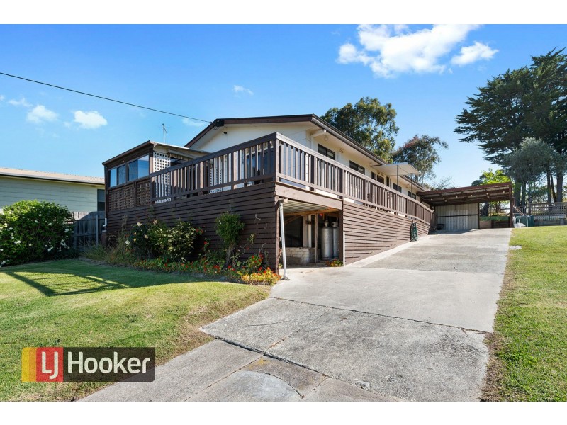 6-8 Ozone Crescent, Lakes Entrance VIC 3909