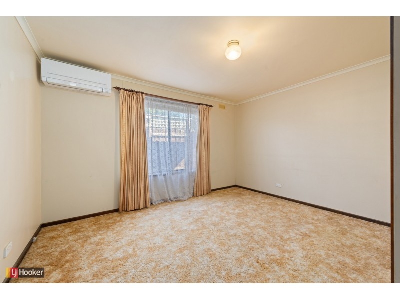 6-8 Ozone Crescent, Lakes Entrance VIC 3909