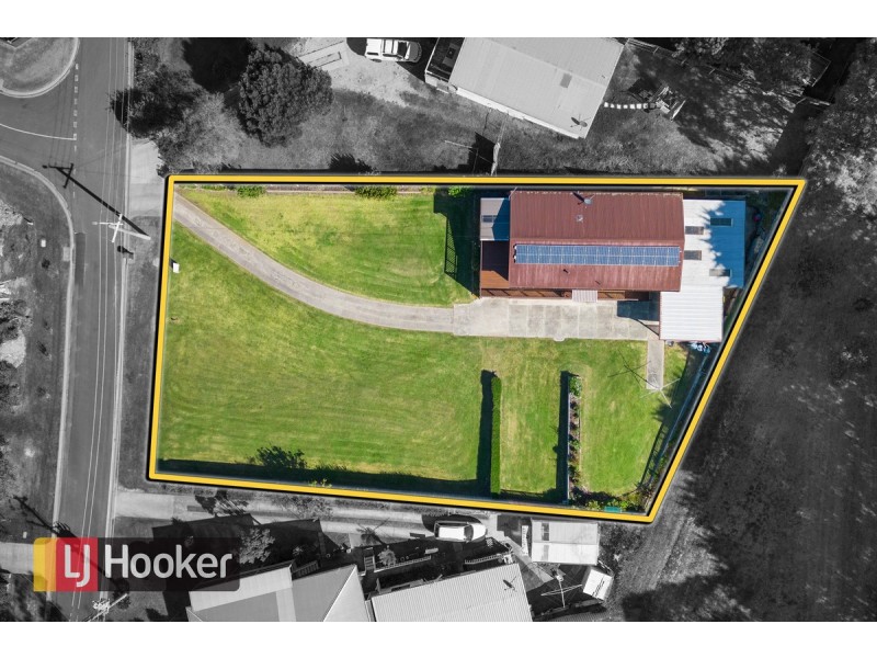 6-8 Ozone Crescent, Lakes Entrance VIC 3909