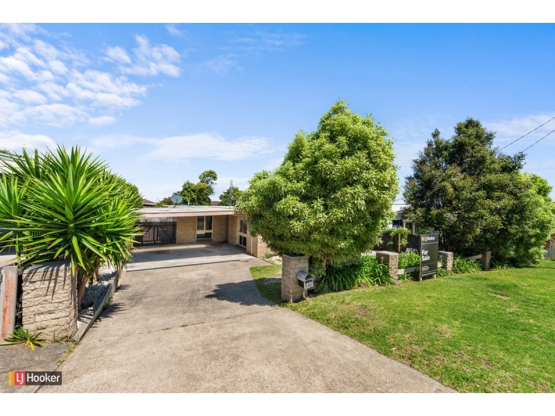 41 Capes Road, Lakes Entrance VIC 3909