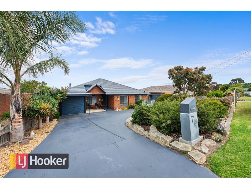7 Nautilus Way, Lakes Entrance VIC 3909