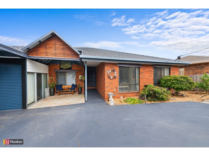 7 Nautilus Way, Lakes Entrance VIC 3909