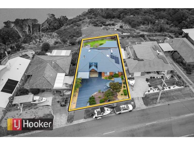 7 Nautilus Way, Lakes Entrance VIC 3909