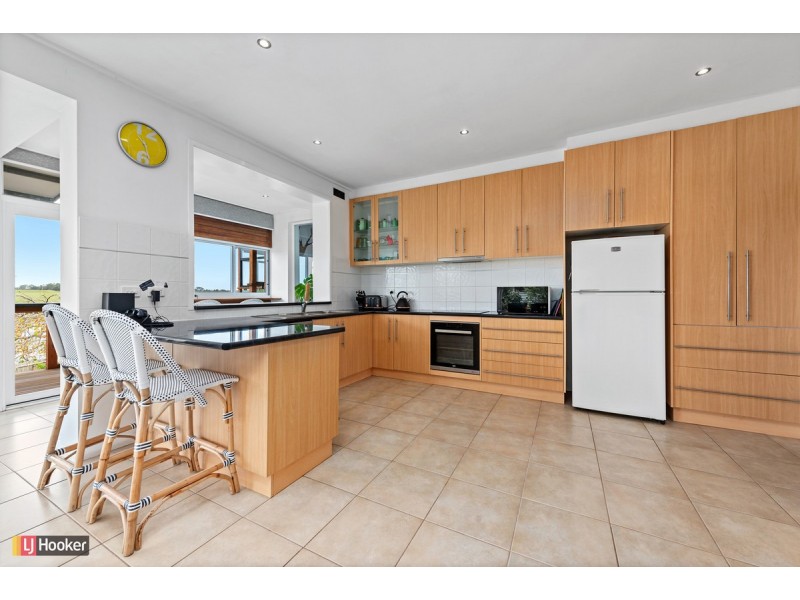 7 Nautilus Way, Lakes Entrance VIC 3909